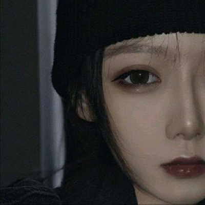 QQ头像伤感女冷淡