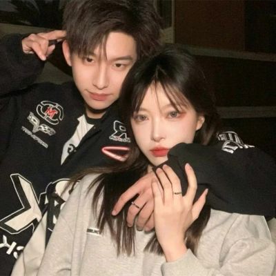 让人眼前一亮的情侣头像，他们之间的感情如同蜜糖般甜美