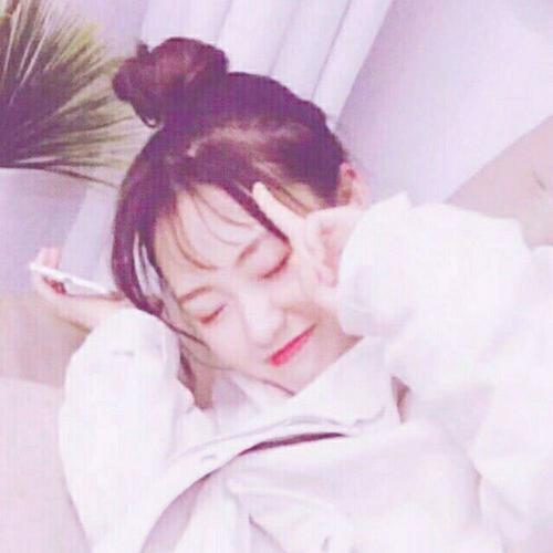 超好看的女生头像真人版，每一张照片都充满了艺术感和生活气息
